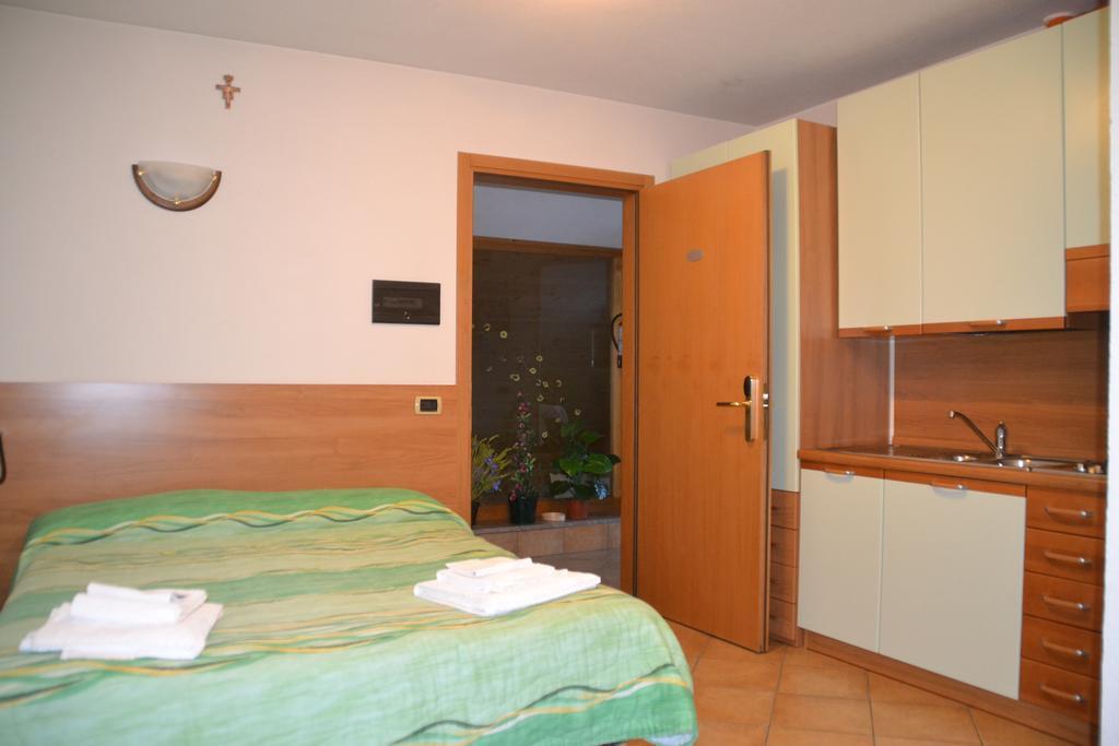 Baita Dei Pini Campodolcino Rom bilde